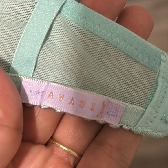 Savage X Fenty FREE SPIRIT FLORAL UNLINED PLUNGE BRA - Picture 6 of 6